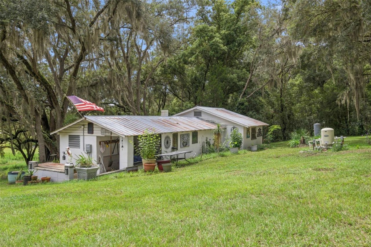1476 Spring Lake Road, Fruitland Park, FL 34731 Photo