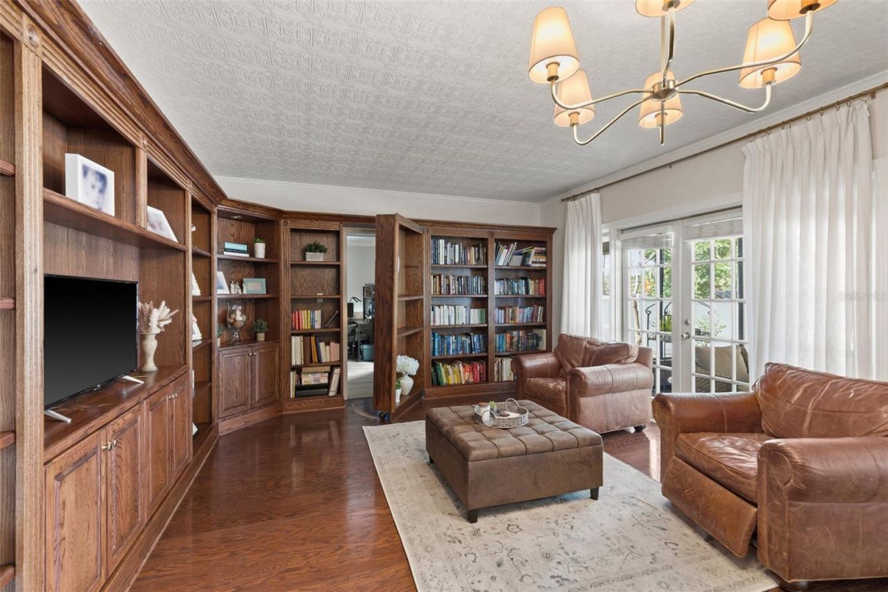 4603 Dogwood Hills Court, Brandon, FL 33511 Photo
