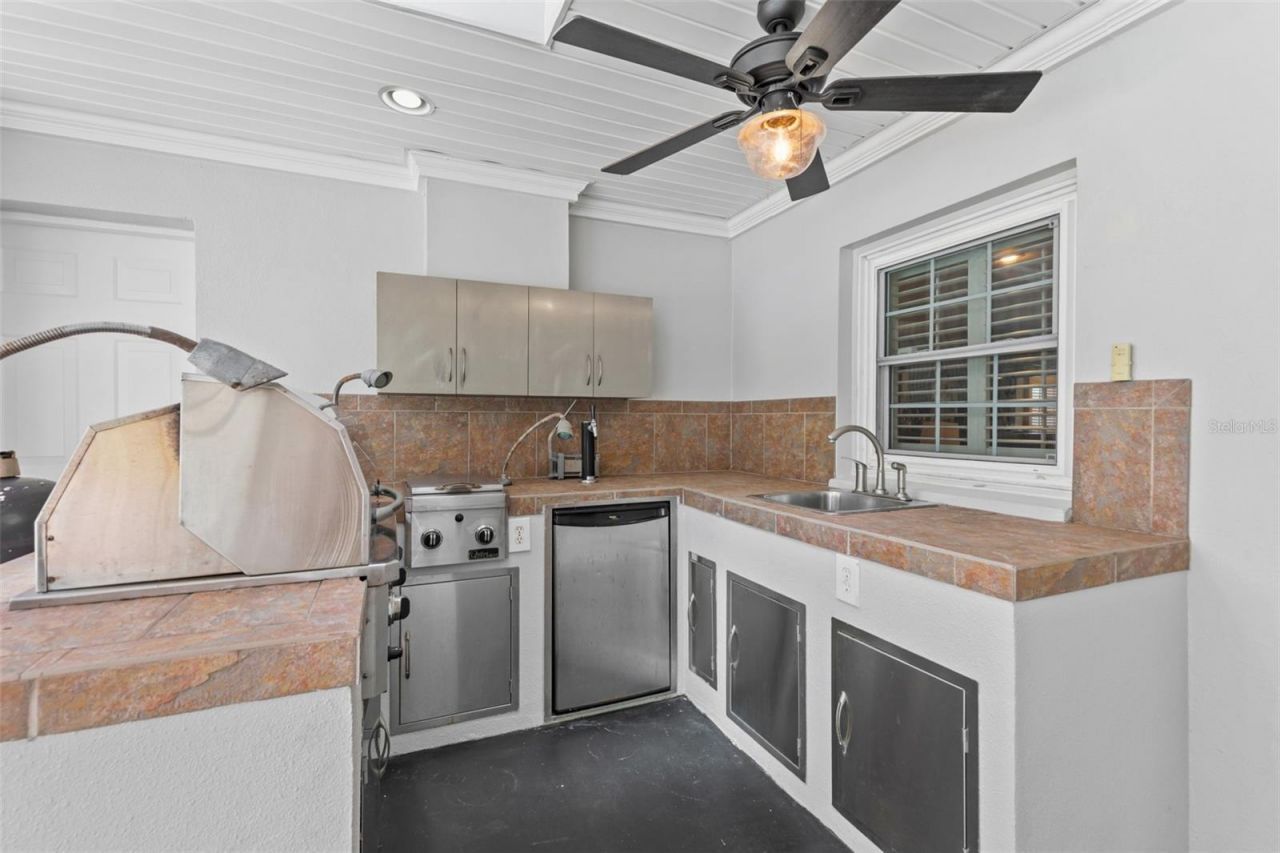 4603 Dogwood Hills Court, Brandon, FL 33511 Photo