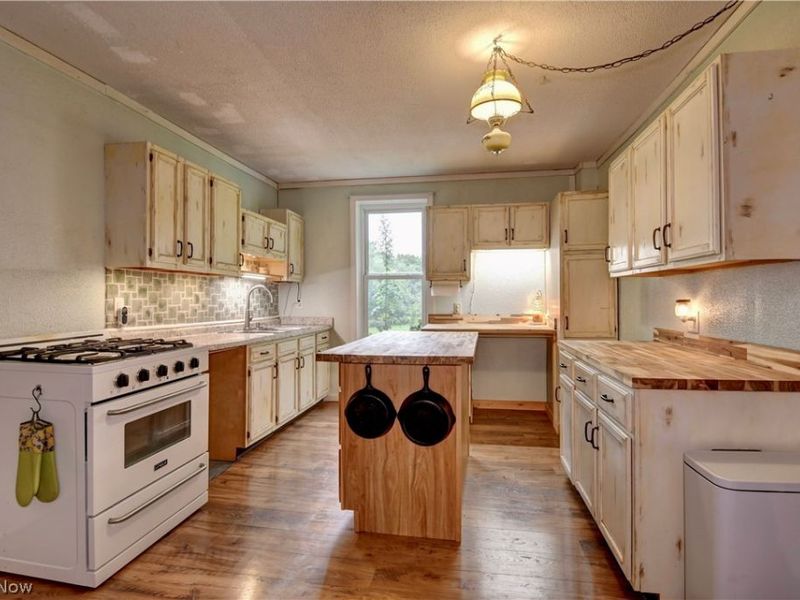 1279 Fox Avenue SE, Paris, OH 44669 Photo 13