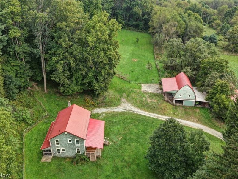 1279 Fox Avenue SE, Paris, OH 44669 Photo 2