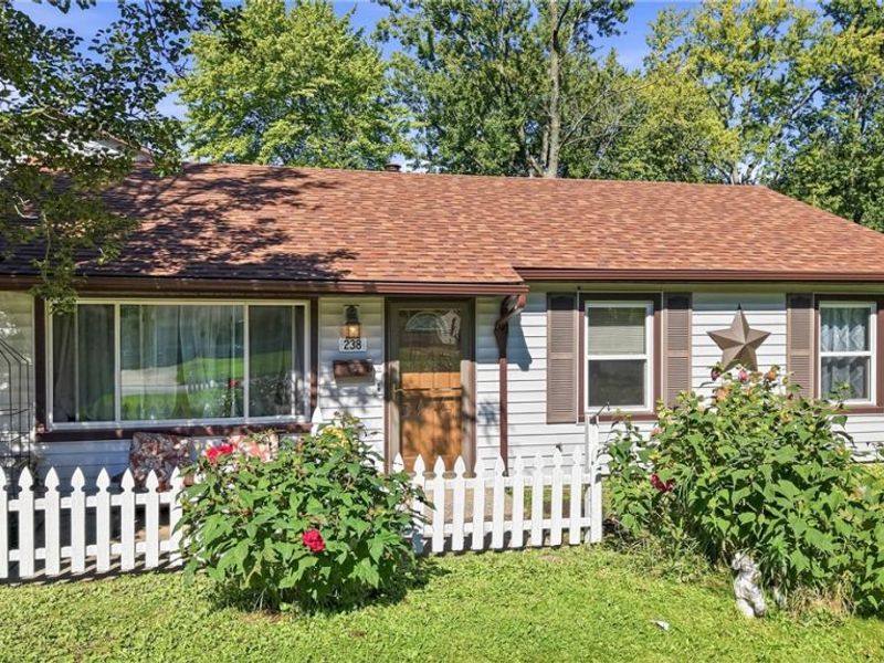 238 Marcia Drive, Austintown, OH 44515 Photo 4