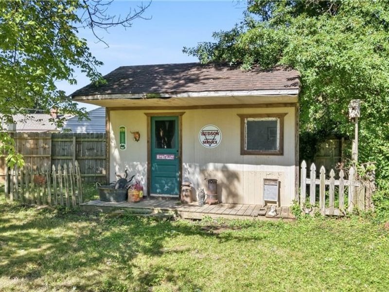 238 Marcia Drive, Austintown, OH 44515 Photo 8