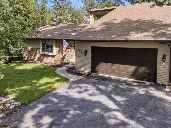 2944 Ridley ROAD, Hartland, WI 53029