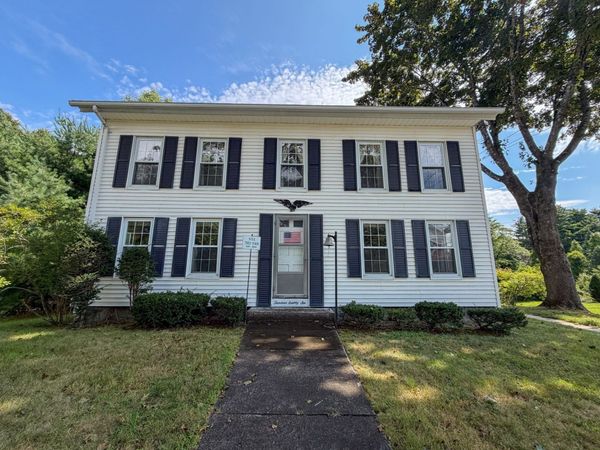 1386 Pleasant St, Athol, MA 01331