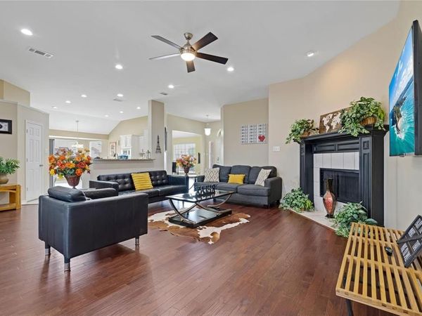335 Linhurst Drive, Murphy, TX 75094