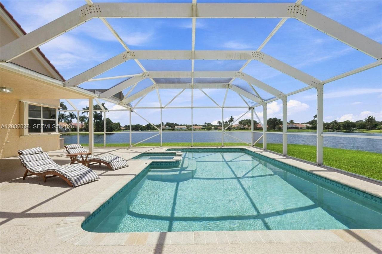 2873 Oak Park Cir, Davie, FL 33328 Photo