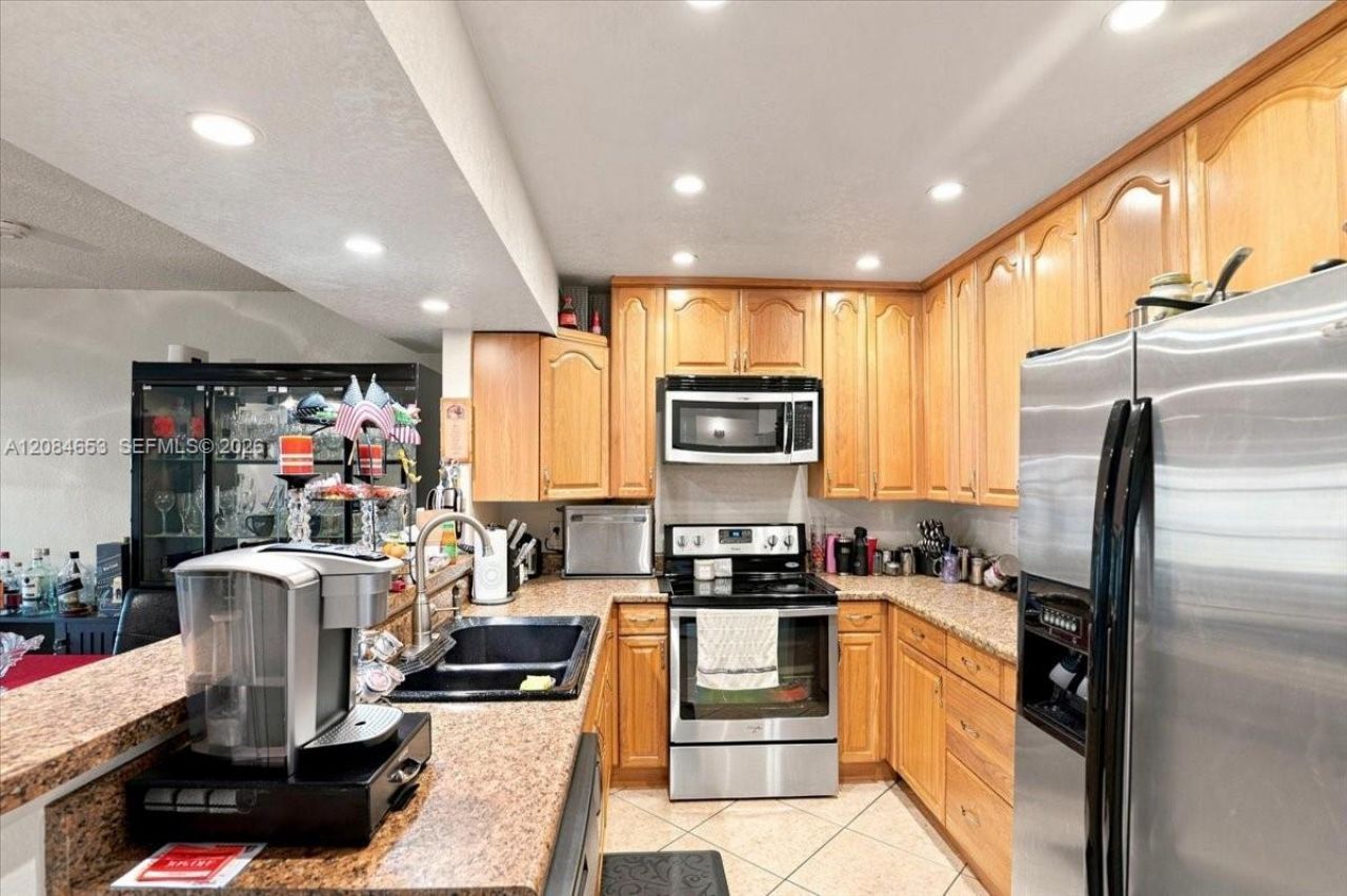 7597 NW 75th Ave, Tamarac, FL 33321 Photo