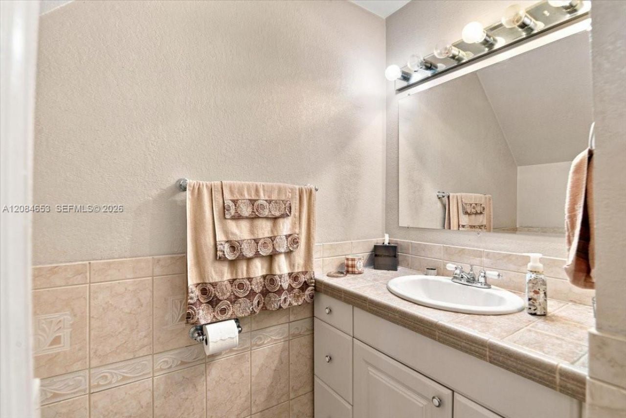 7597 NW 75th Ave, Tamarac, FL 33321 Photo