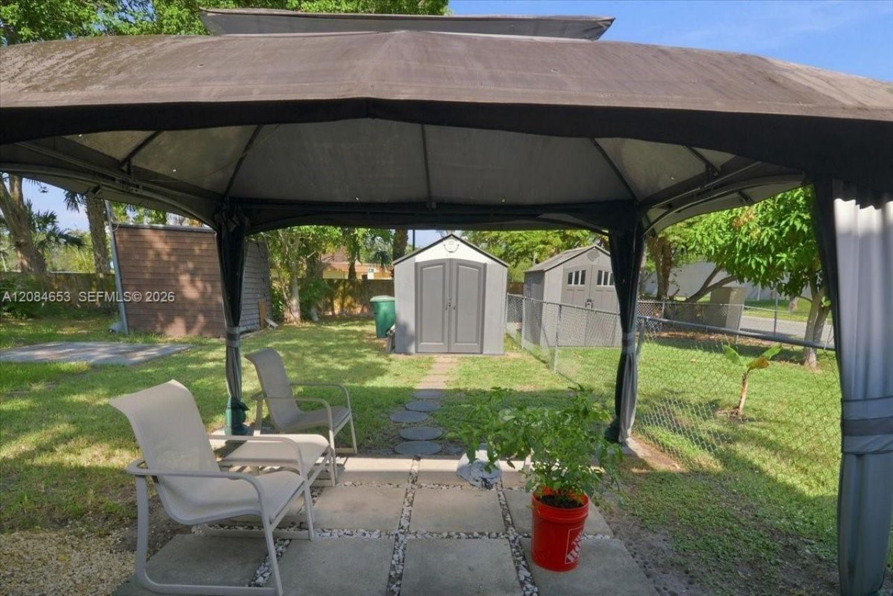 7597 NW 75th Ave, Tamarac, FL 33321 Photo