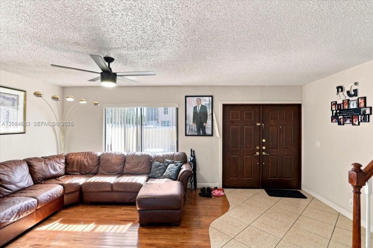 7597 NW 75th Ave, Tamarac, FL 33321 Photo