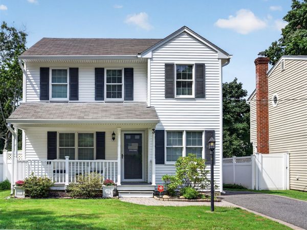 3 Elm Road , Rocky Point, NY 11778