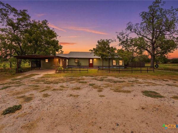2030 Dreyer Lane , Gonzales, TX 78629