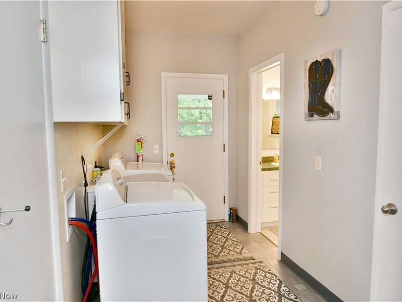 8637 Squirrel Hill Drive NE, Warren, OH 44484 Photo 16