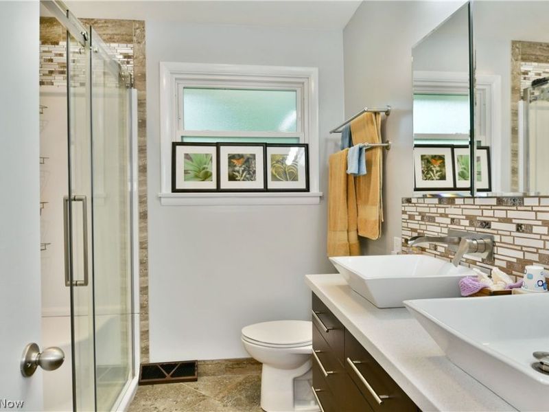 8637 Squirrel Hill Drive NE, Warren, OH 44484 Photo 22