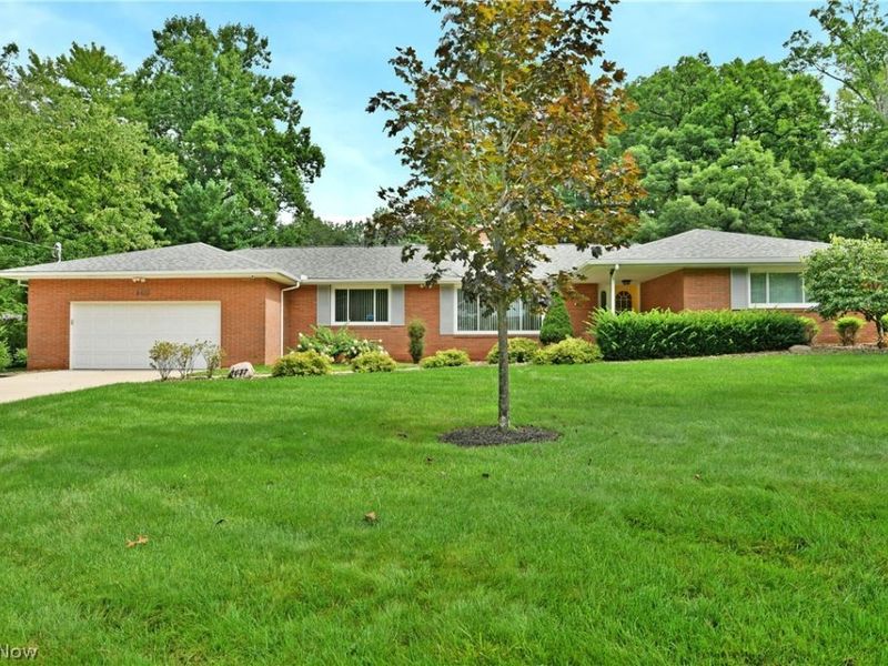 8637 Squirrel Hill Drive NE, Warren, OH 44484 Photo 49