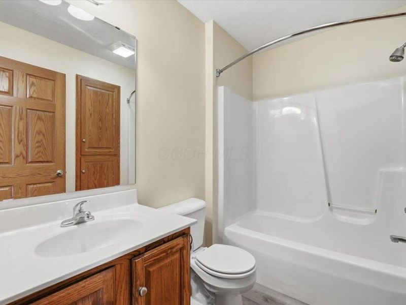 87 Struble Circle, Fredericktown, OH 43019 Photo 10