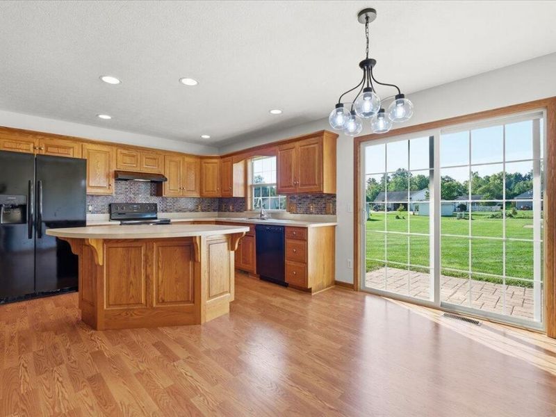 87 Struble Circle, Fredericktown, OH 43019 Photo 6