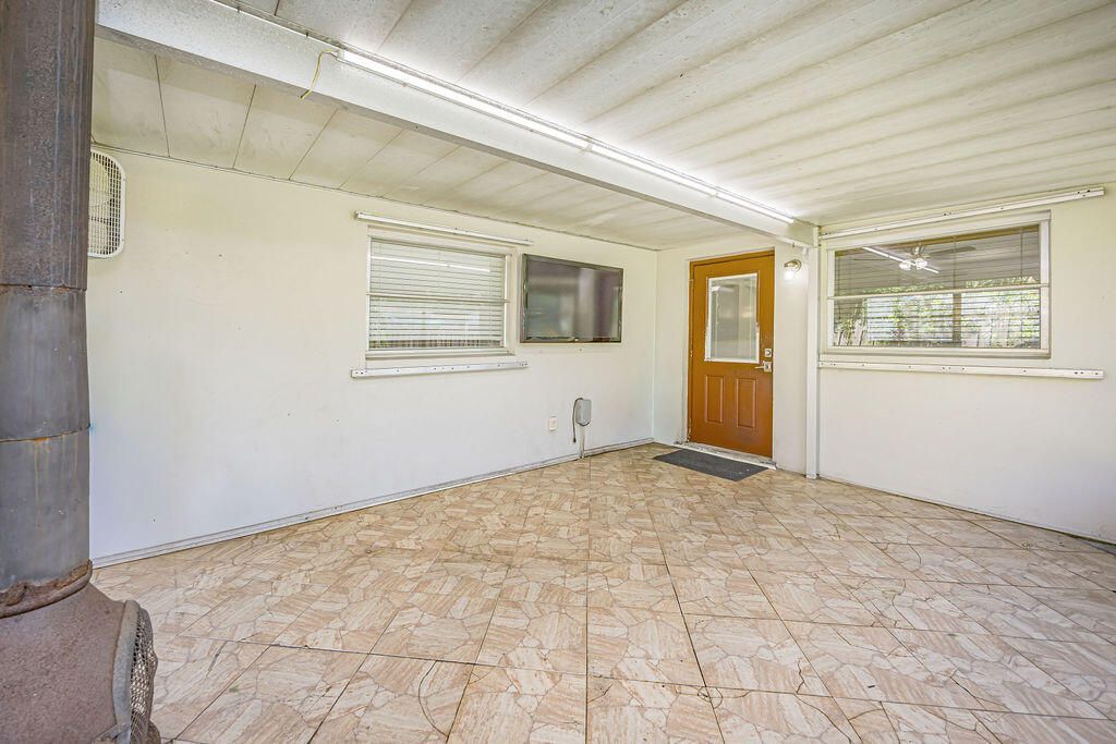1750 16th Avenue N, Lake Worth Beach, FL 33460 Photo