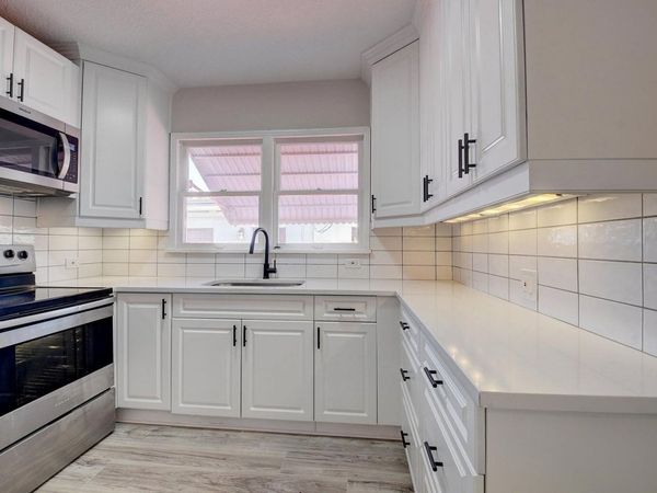 348 SE 4th Avenue SE, Delray Beach, FL 33483
