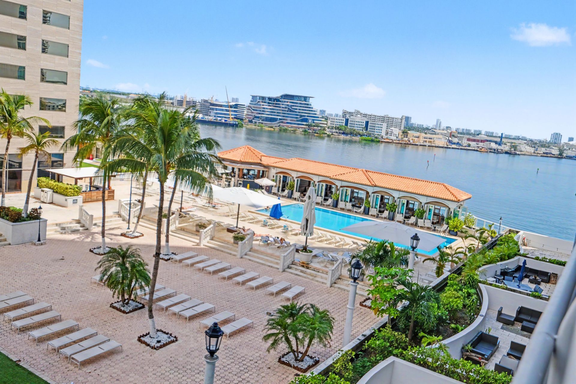 335 S Biscayne Boulevard, Unit 1002, Miami, FL 33131 Photo