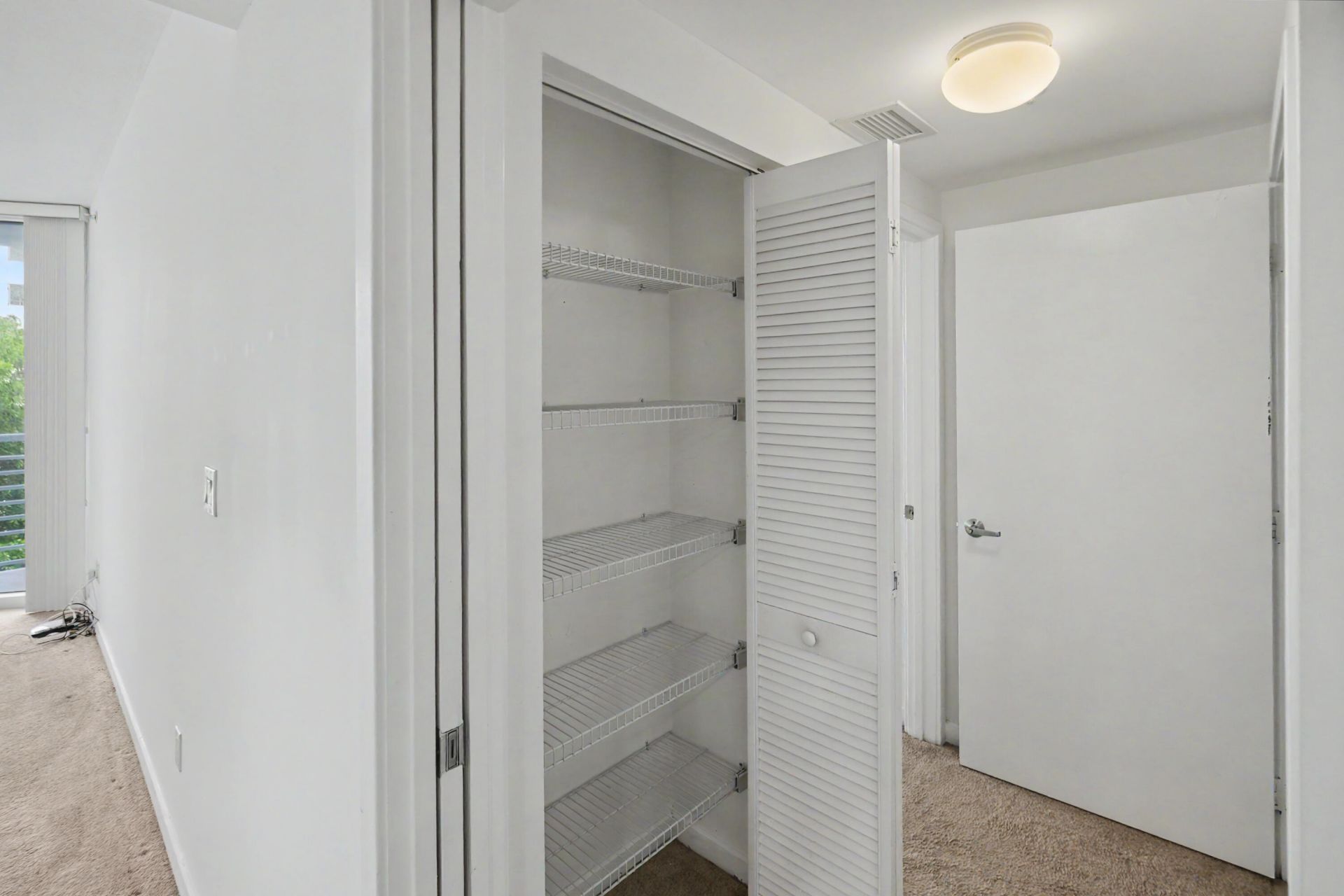 335 S Biscayne Boulevard, Unit 1002, Miami, FL 33131 Photo