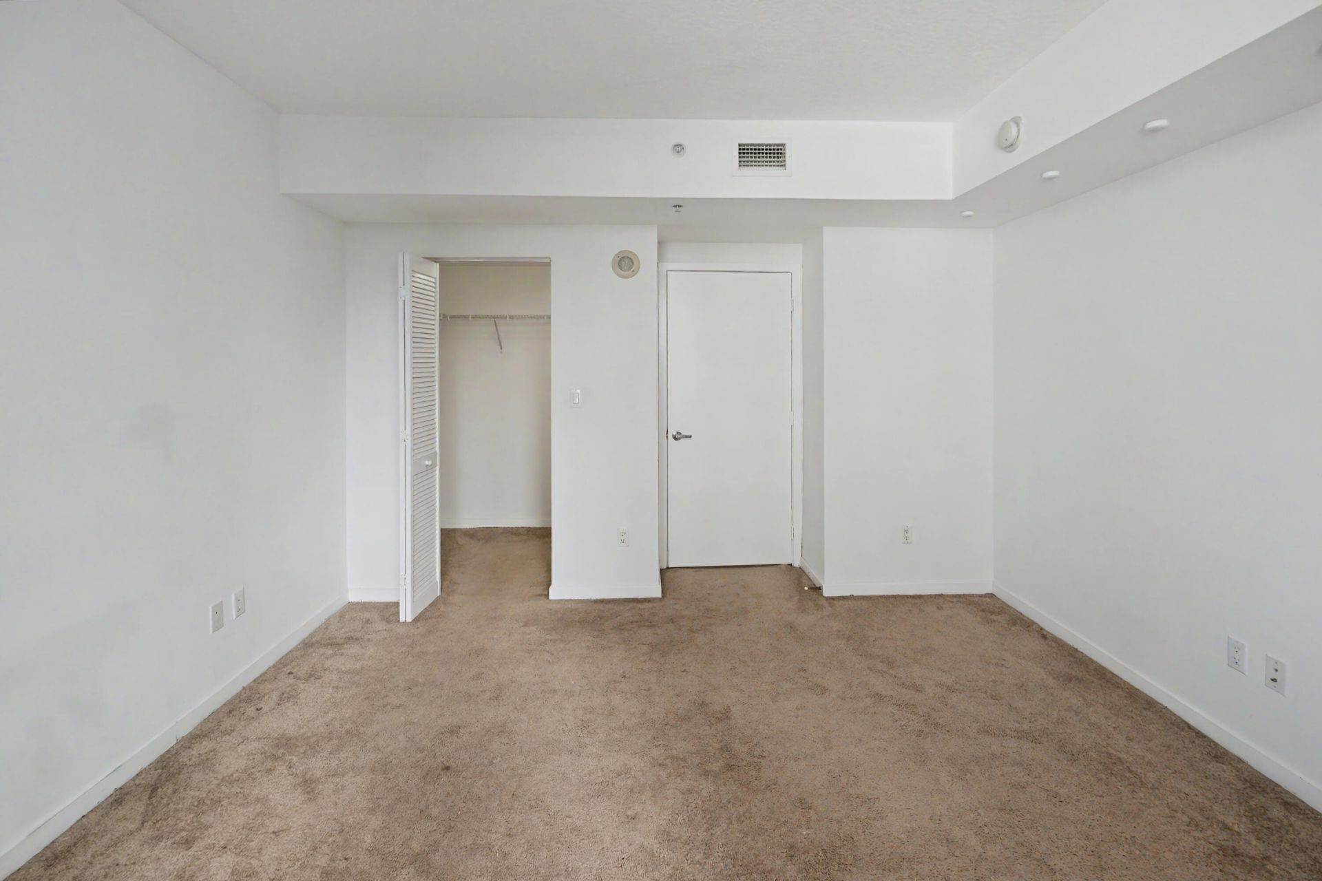 335 S Biscayne Boulevard, Unit 1002, Miami, FL 33131 Photo