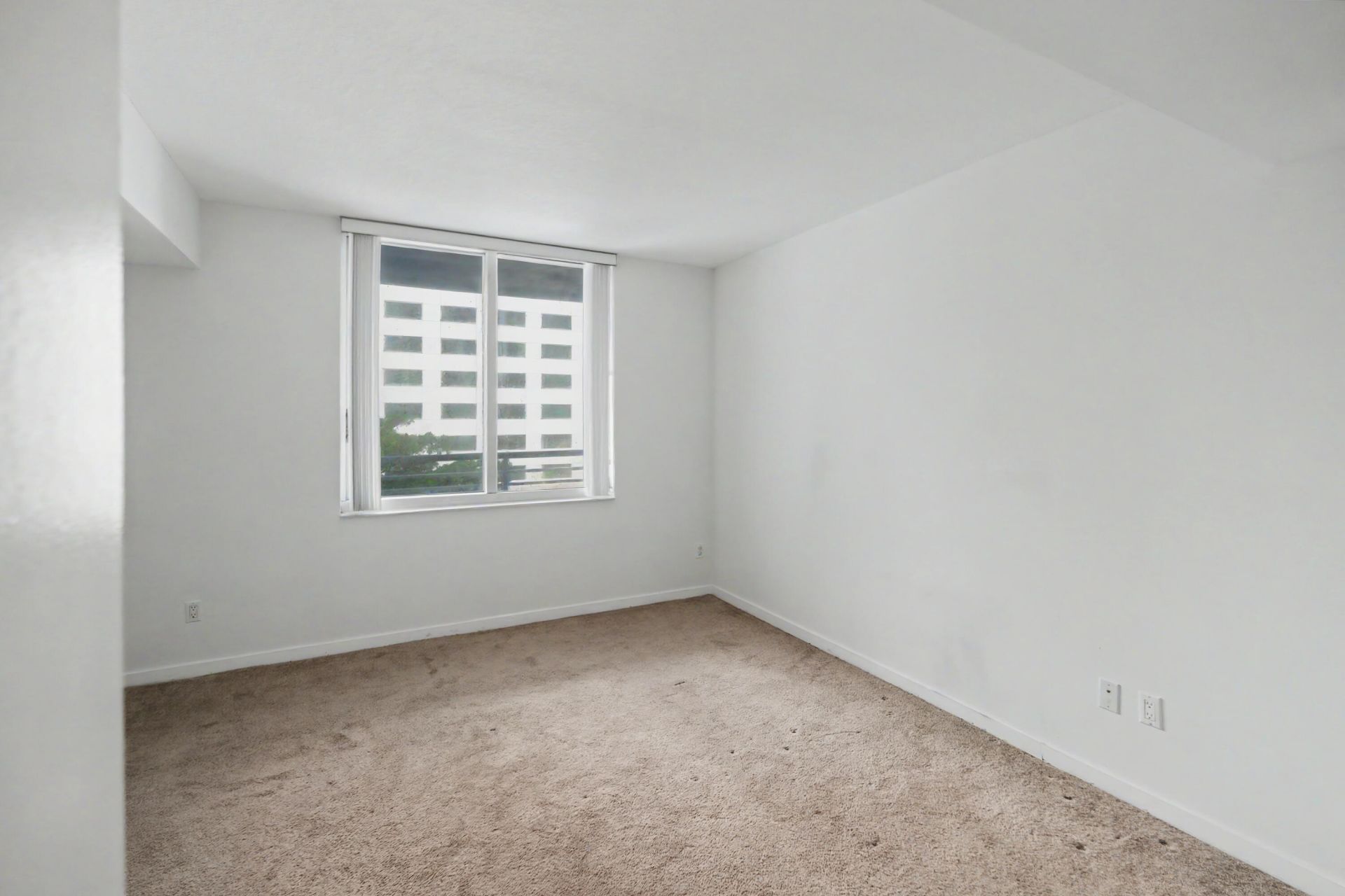 335 S Biscayne Boulevard, Unit 1002, Miami, FL 33131 Photo