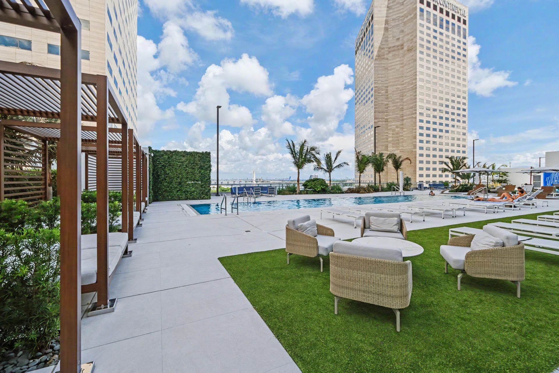 335 S Biscayne Boulevard, Unit 1002, Miami, FL 33131 Photo