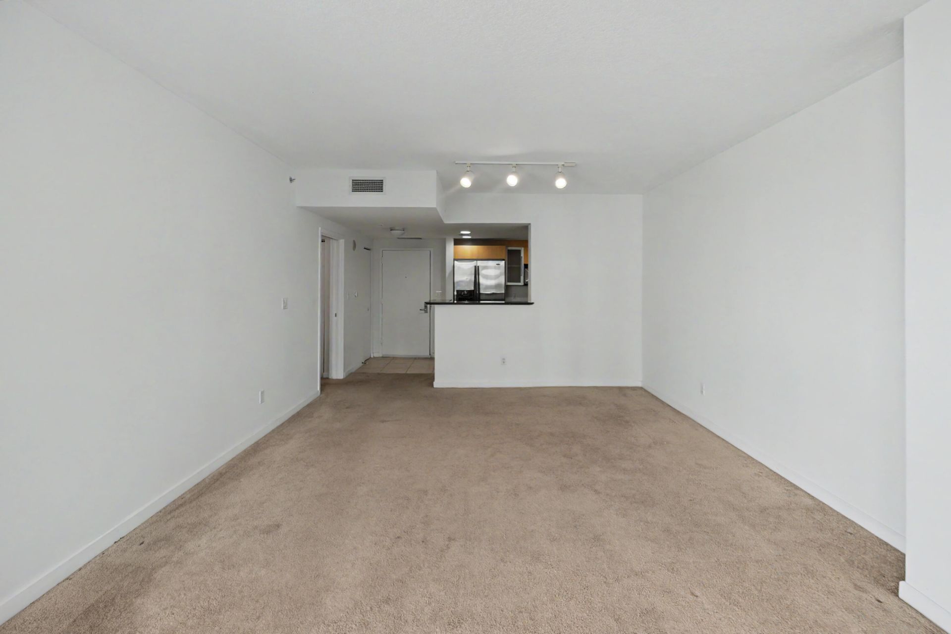335 S Biscayne Boulevard, Unit 1002, Miami, FL 33131 Photo
