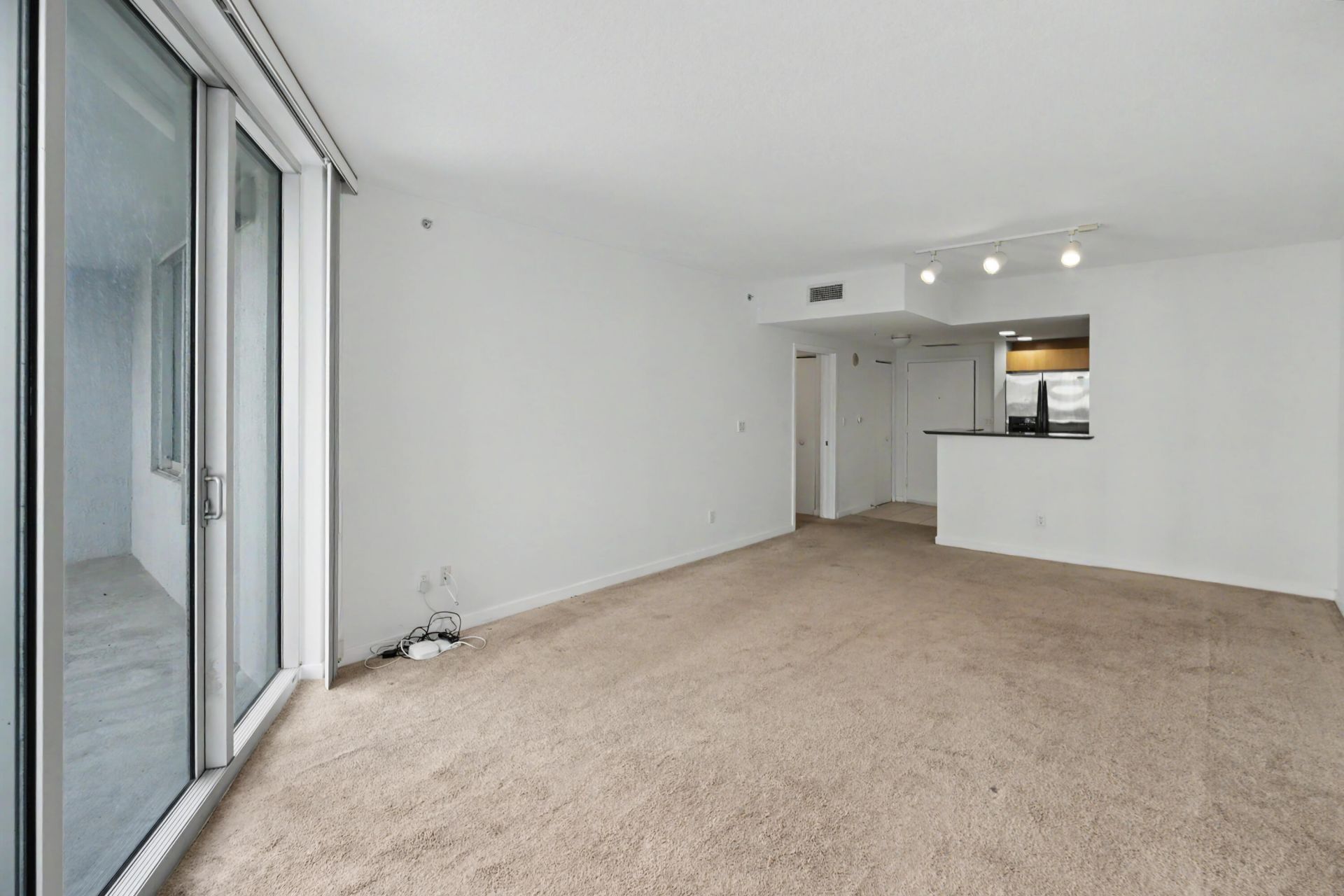 335 S Biscayne Boulevard, Unit 1002, Miami, FL 33131 Photo