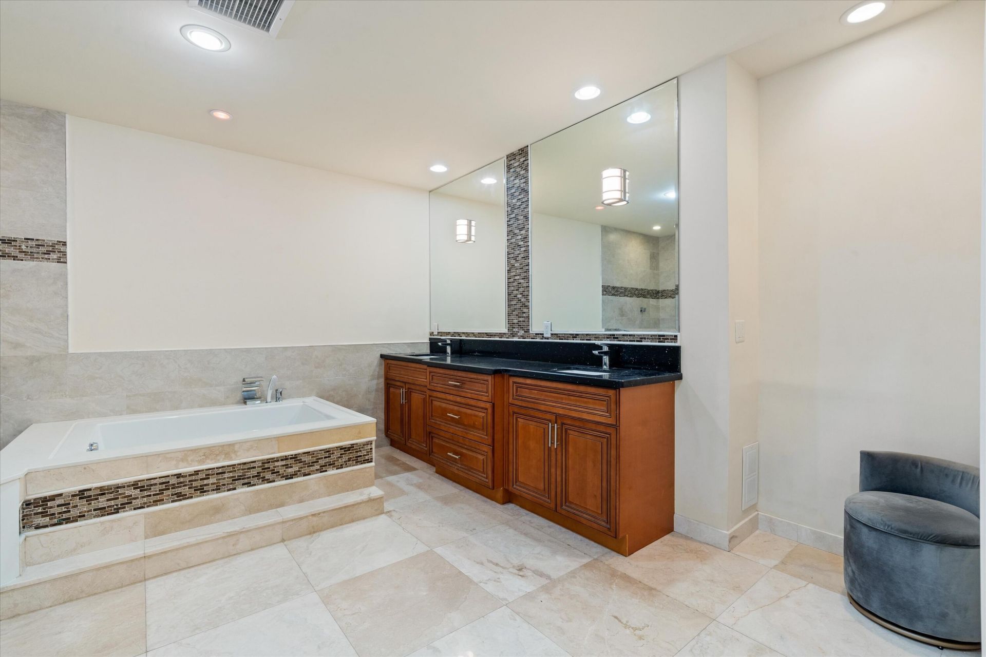 301 Sandalwood Lane, Boca Raton, FL 33487 Photo