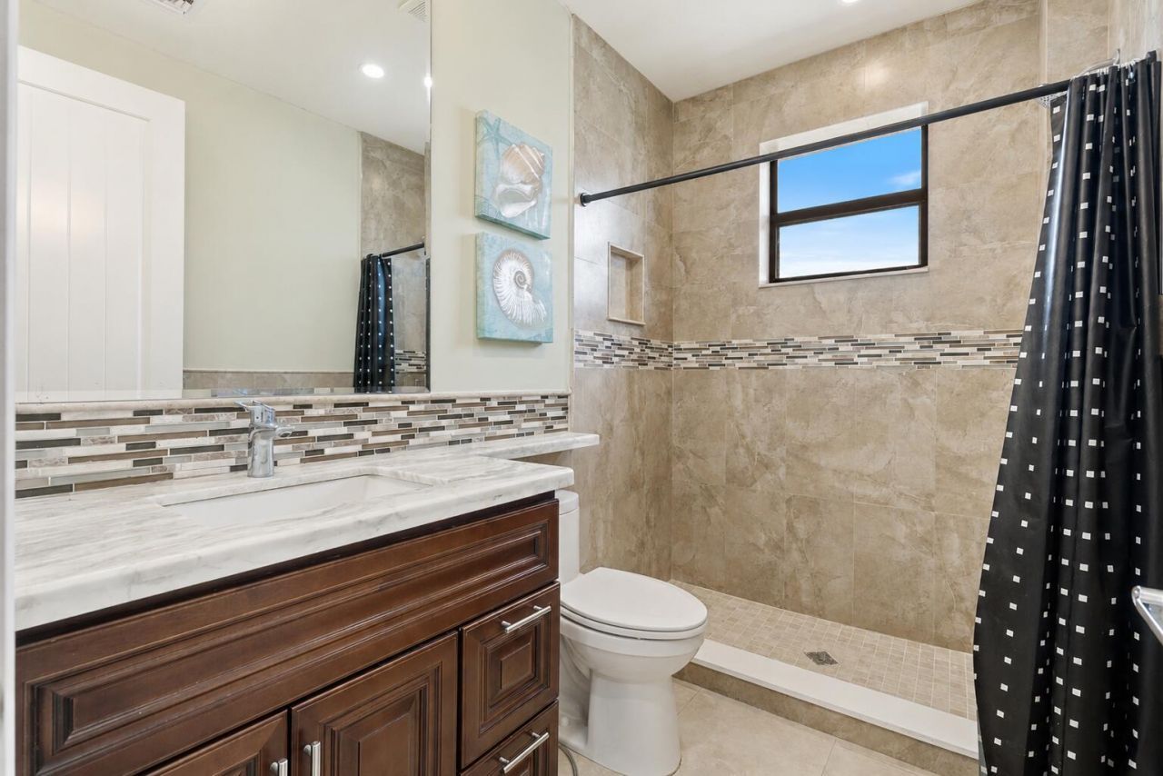 301 Sandalwood Lane, Boca Raton, FL 33487 Photo
