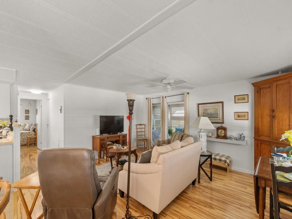 212 NE Forrest Court, Jensen Beach, FL 34957 Photo