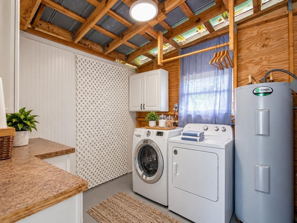 212 NE Forrest Court, Jensen Beach, FL 34957 Photo