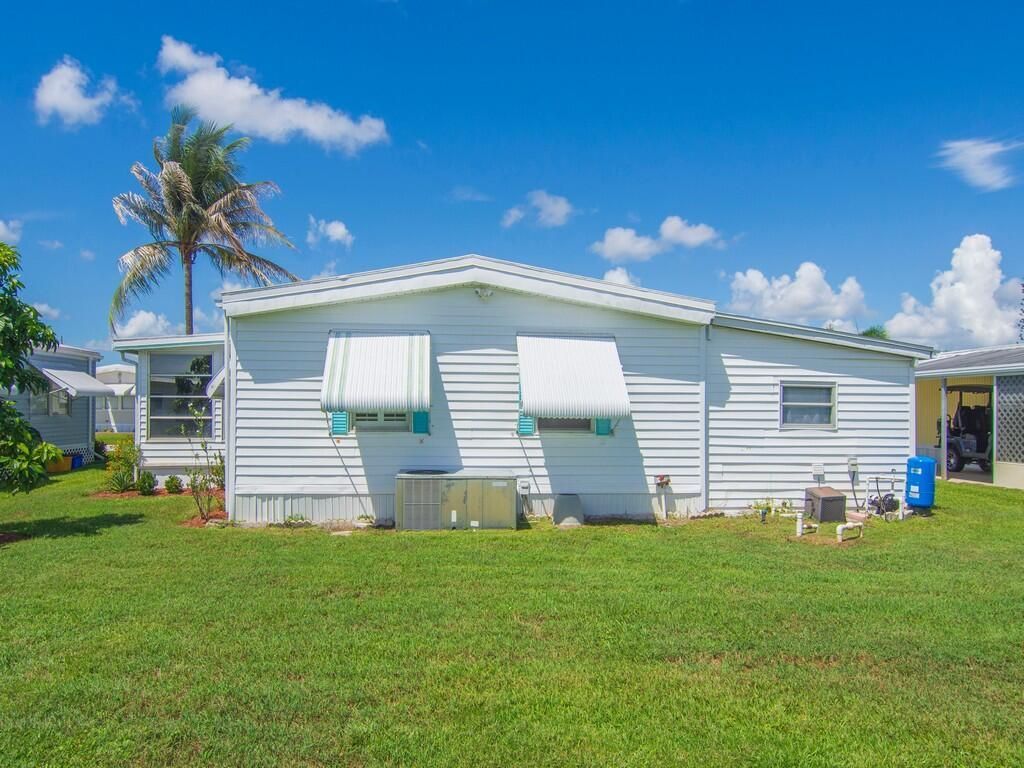 212 NE Forrest Court, Jensen Beach, FL 34957 Photo