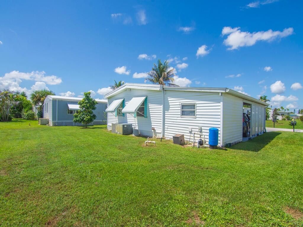 212 NE Forrest Court, Jensen Beach, FL 34957 Photo