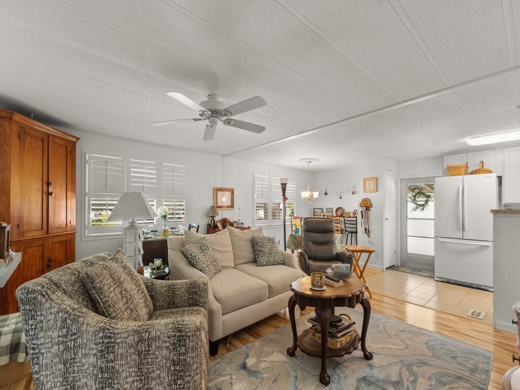 212 NE Forrest Court, Jensen Beach, FL 34957 Photo