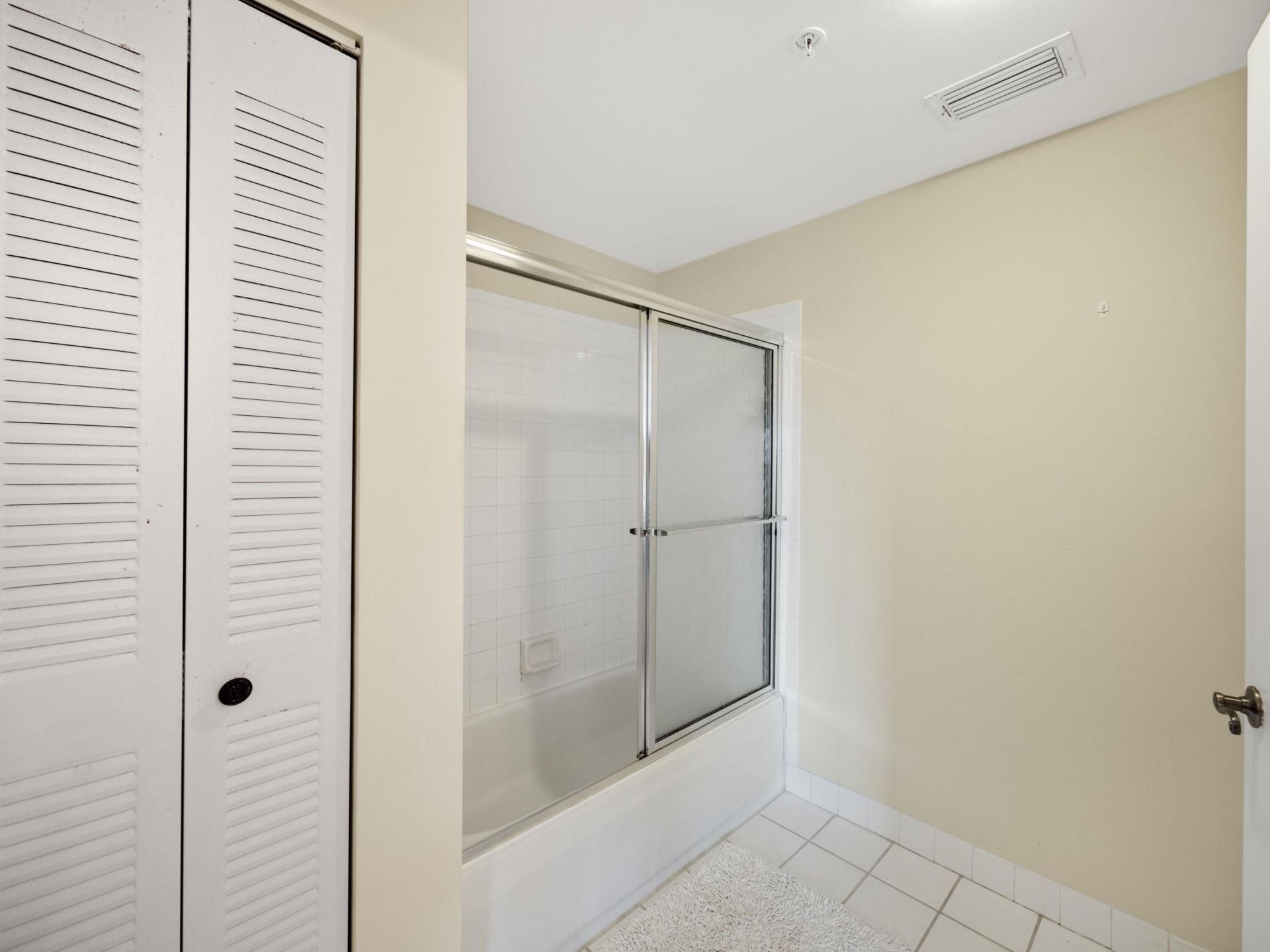 200 Uno Lago Drive, Unit 405, Juno Beach, FL 33408 Photo