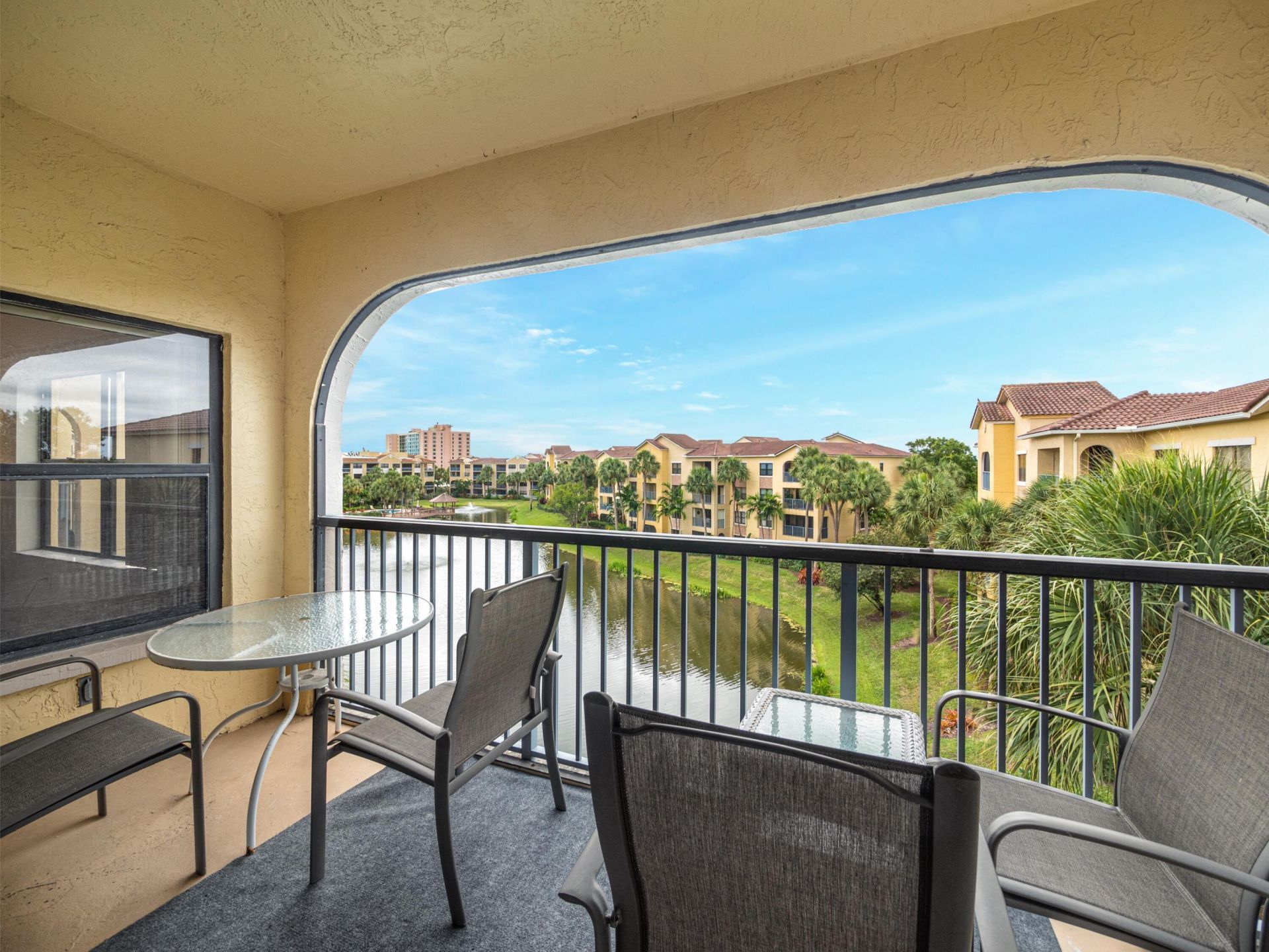 200 Uno Lago Drive, Unit 405, Juno Beach, FL 33408 Photo