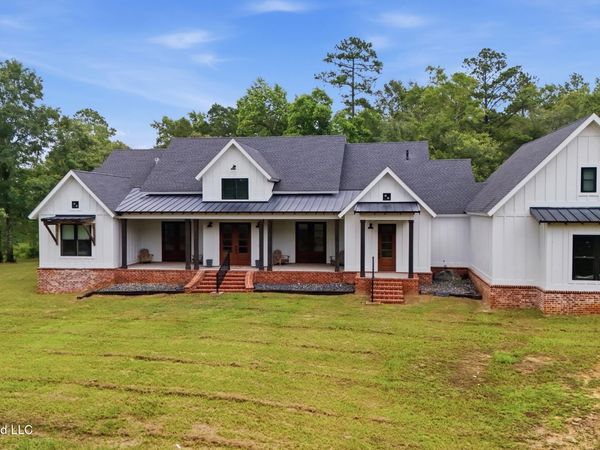 16724 W Spring Lake Drive, Vancleave, MS 39565