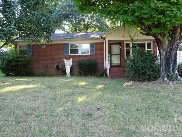 801 Tryon Street , Shelby, NC 28150