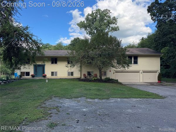 2805 Harmony Lane, Milford Township, Mi 48380