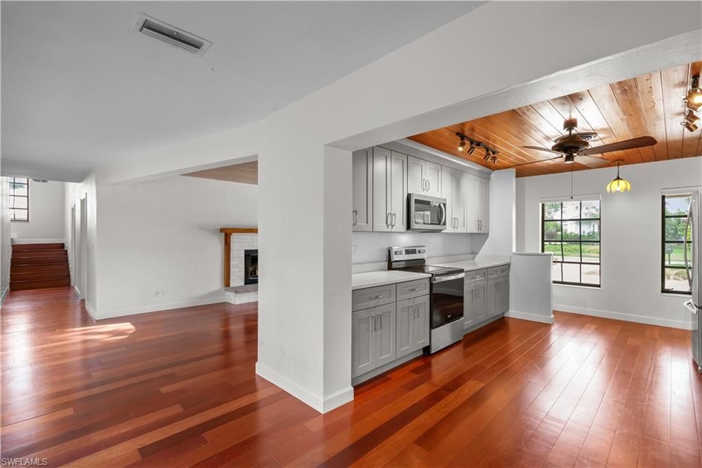 3209 W Riverside Dr , Fort Myers, FL 33901 Photo