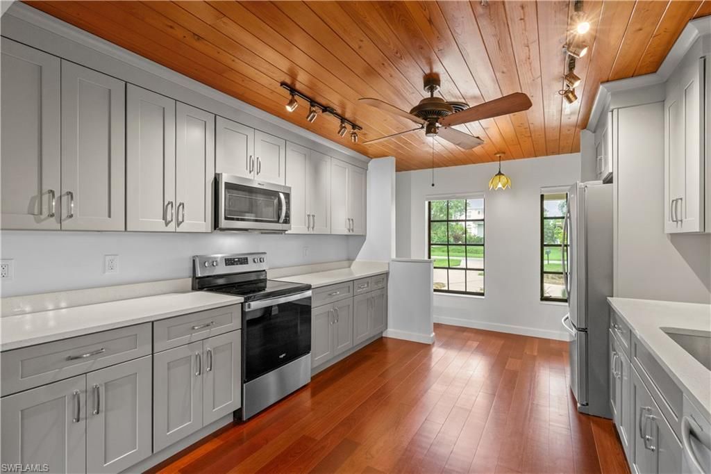 3209 W Riverside Dr, Fort Myers, FL 33901 Photo