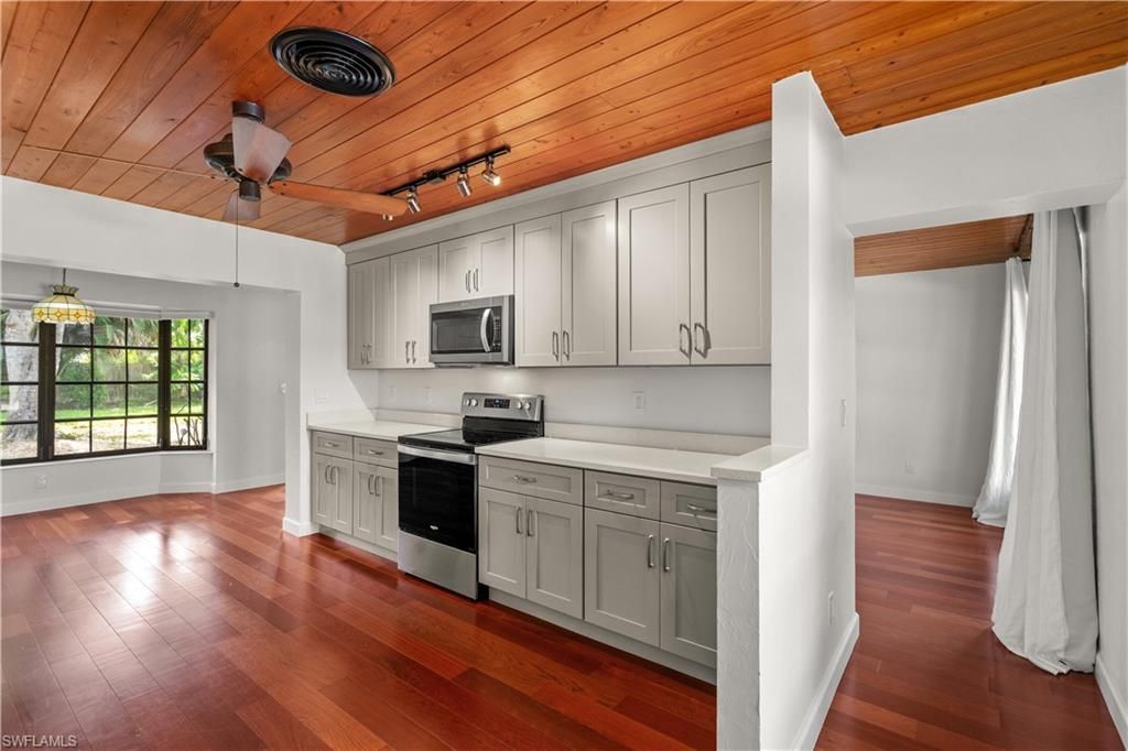 3209 W Riverside Dr , Fort Myers, FL 33901 Photo