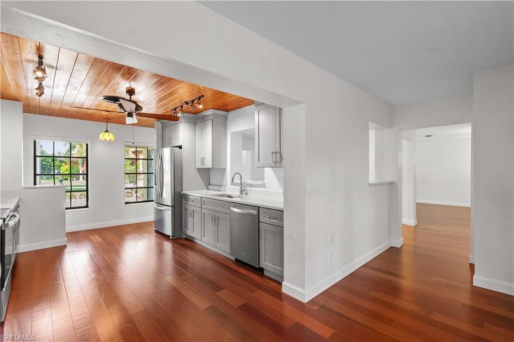 3209 W Riverside Dr , Fort Myers, FL 33901 Photo