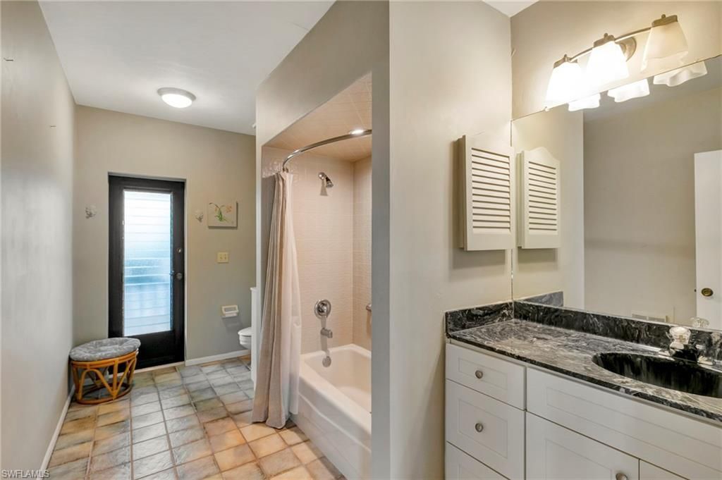 3209 W Riverside Dr , Fort Myers, FL 33901 Photo