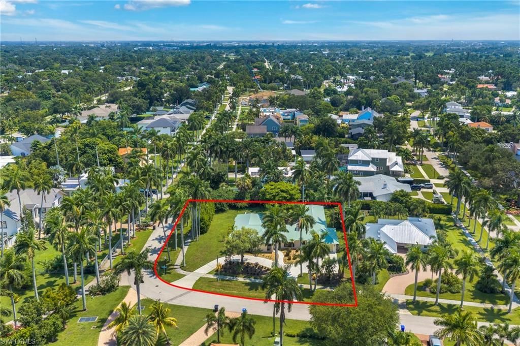 3209 W Riverside Dr , Fort Myers, FL 33901 Photo