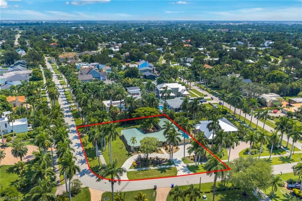 3209 W Riverside Dr , Fort Myers, FL 33901 Photo